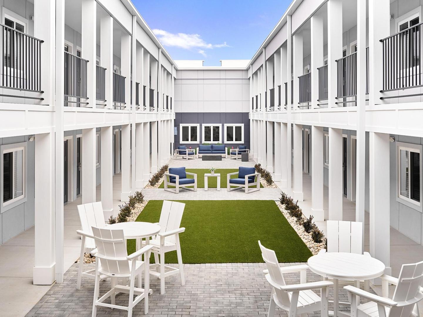 Stayapt Suites Pensacola-Uwf/Florida Hospital Area Ferry Pass 외부 사진