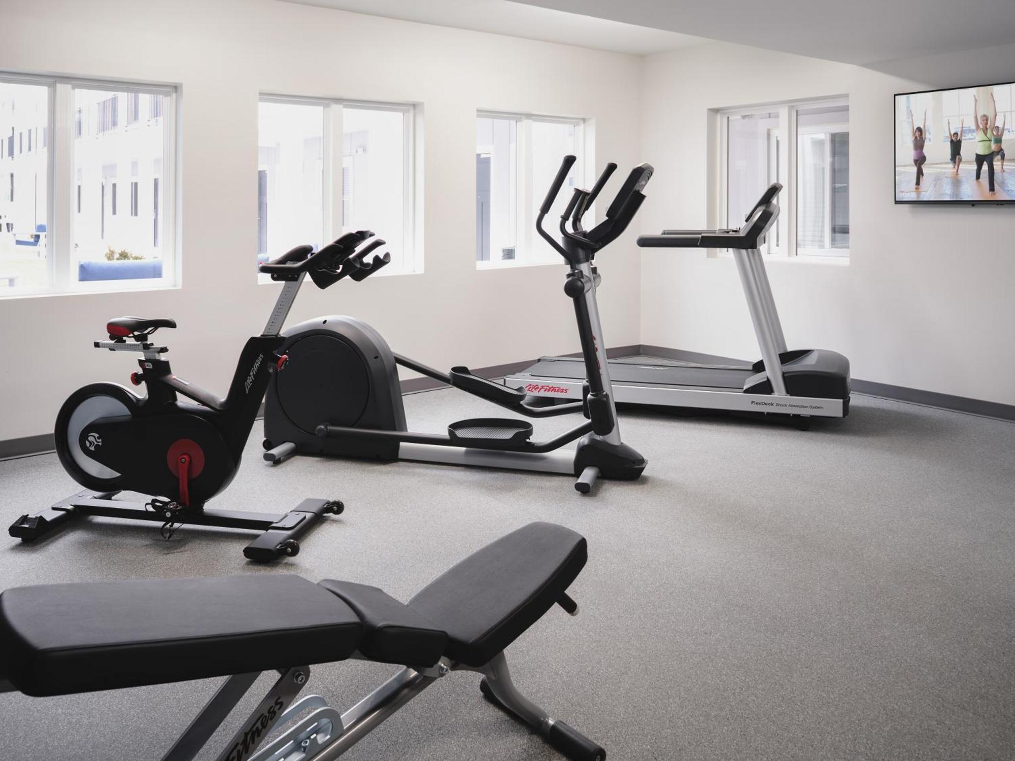 Stayapt Suites Pensacola-Uwf/Florida Hospital Area Ferry Pass 외부 사진