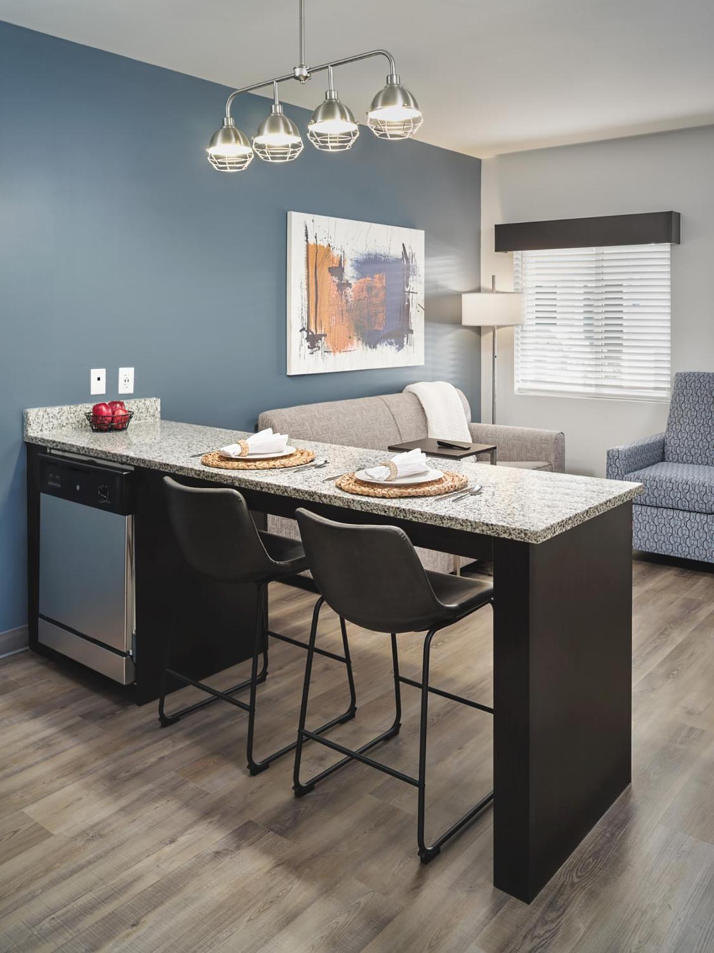 Stayapt Suites Pensacola-Uwf/Florida Hospital Area Ferry Pass 외부 사진