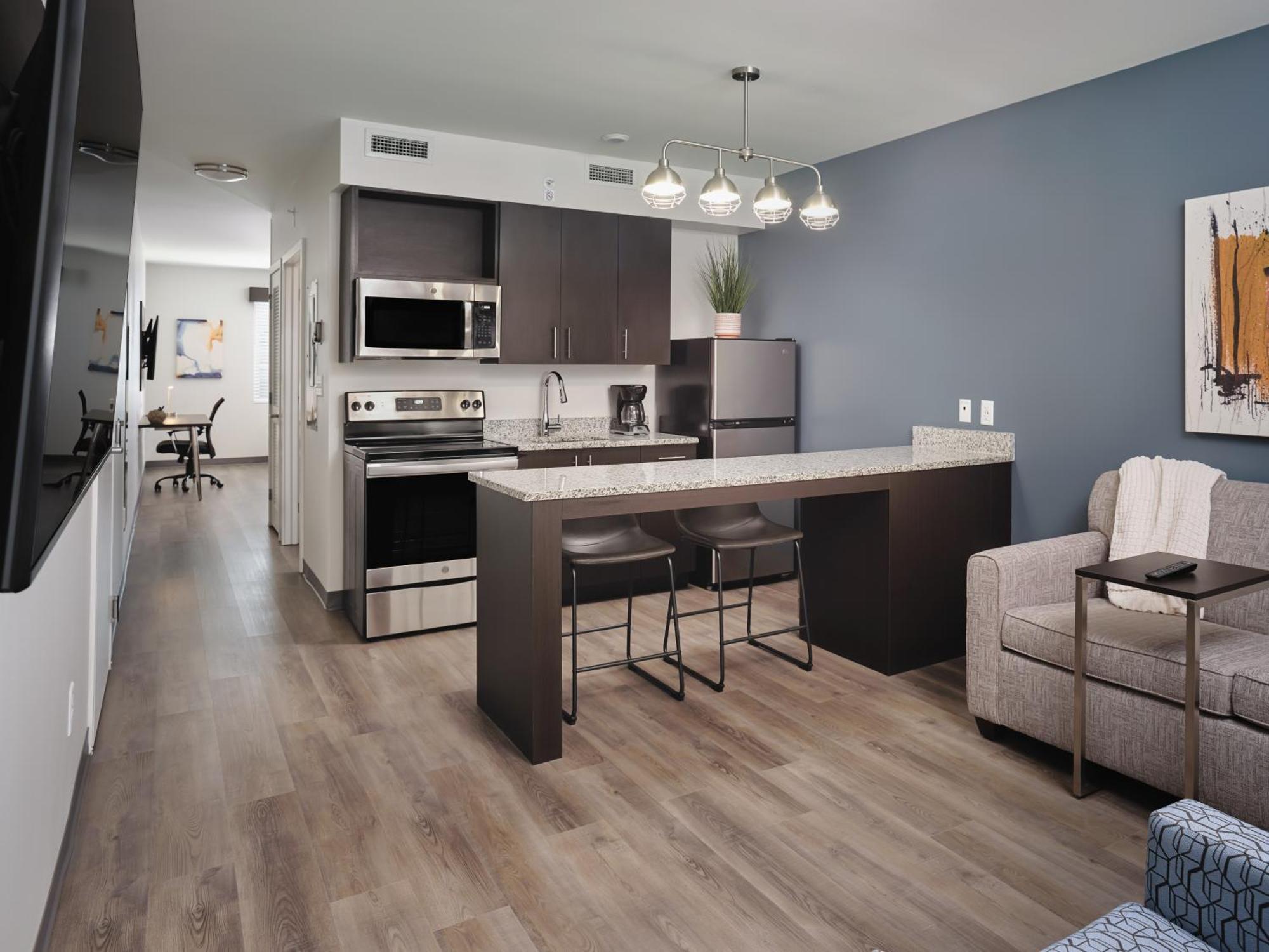 Stayapt Suites Pensacola-Uwf/Florida Hospital Area Ferry Pass 외부 사진